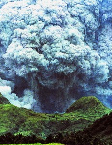 mount-pinatubo-volcano-eruption-1991-the
